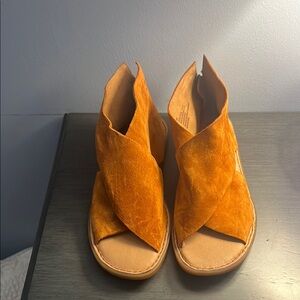Women's Cognac Suede Sandals